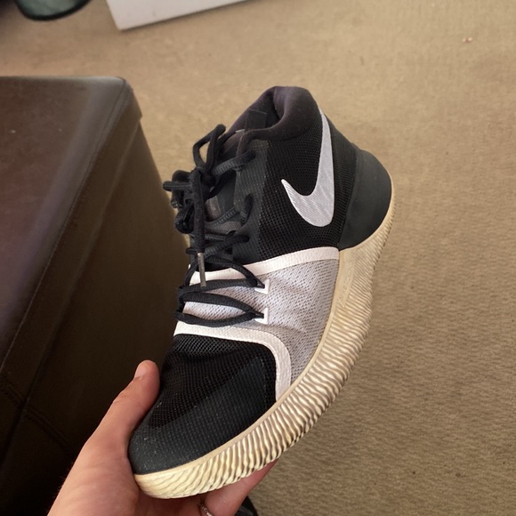 NIKE ZOOM ASSERSION SIZE 10 - Picture 3 of 5